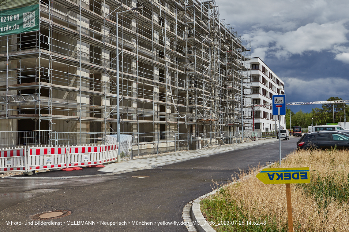 25.07.2023 - Rundgang im Alexisquartier in Neuperlach